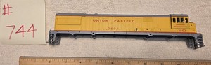 Athearn - HO Engine Parts - Lot #744 – Union Pacific Shell – Used **READ**