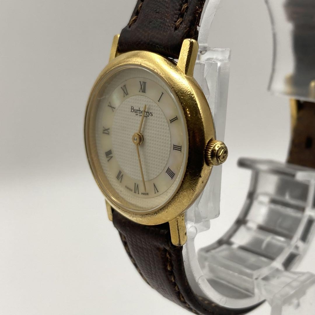Burberry　バーバリー　6000L　シェル　クォーツ　レディース　ゴールド Burberry バーバリー 6000L シェル クォーツ レディース