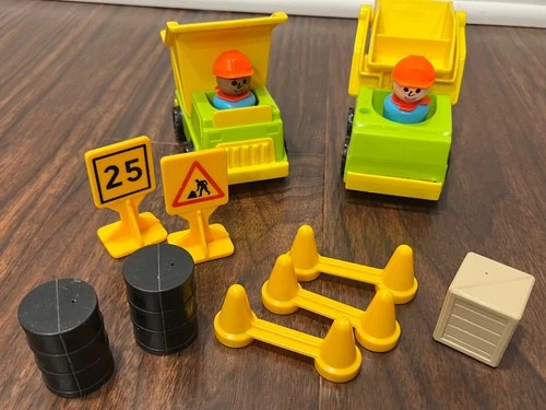 Vintage Fisher Price Little People Lift and Load Construction Set