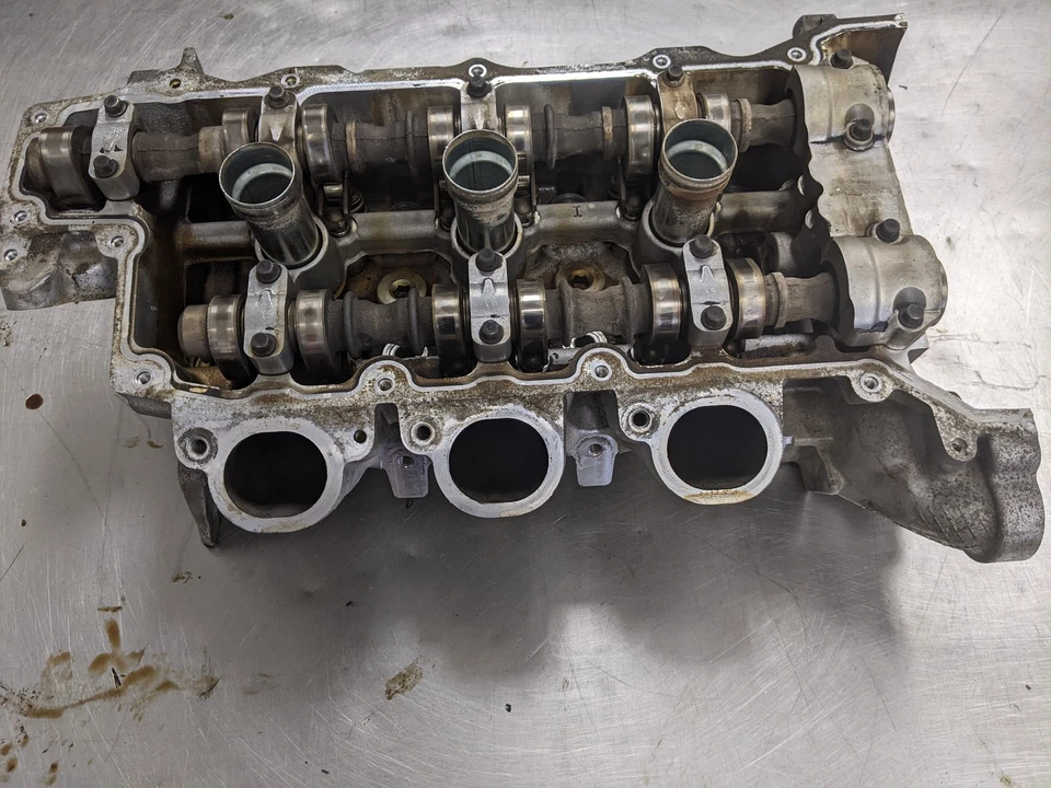 左缸盖适用于 09 - 11 GMC Acadia 3.6 12590609 — 第 3/4 张图片