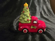 Christmas Salt & Pepper Shakers Set Ceramic Red PickUp Truck Xmas Tree Farmhouse