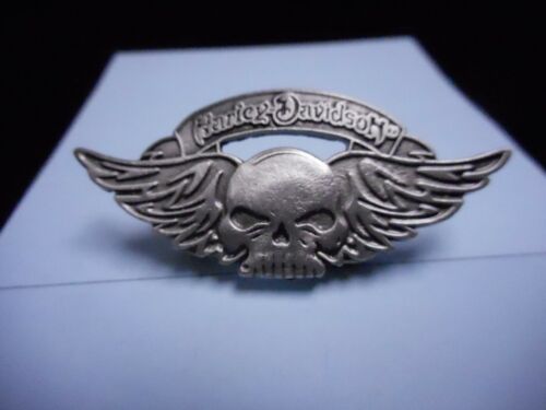 HARLEY DAVIDSON *****WINGED SCULL *** PEWTER PIN BEAUTIFUL FANTASTIC