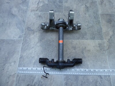 1983 Honda CB550SC Nighthawk H1637-2. triple tree steering stem clamp yoke