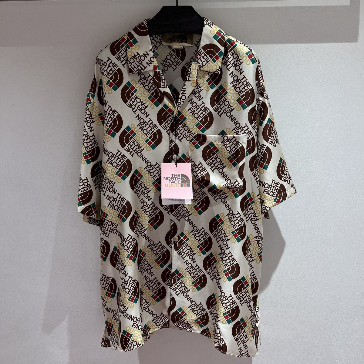 グッチ　ノースフェイス　シルクシャツ Gucci X North Face Short Sleeve Silk Shirt in Small And Medium | eBay