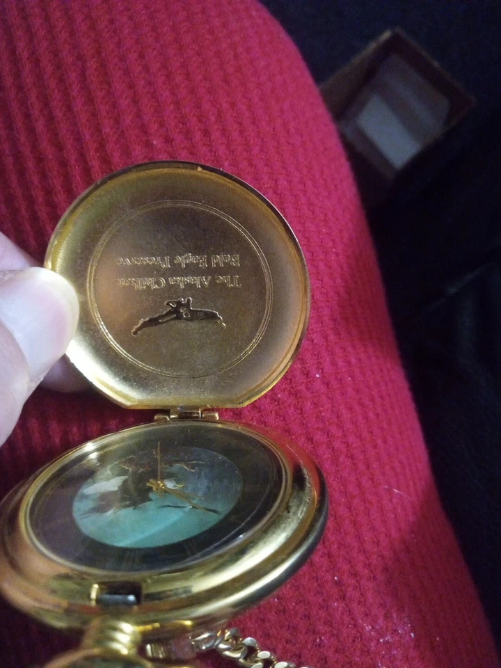 Винтажные карманные часы Franklin Mint Alaska Chilkat Eagle без аккумулятора требуют ремонта - Изображение 4 из 4