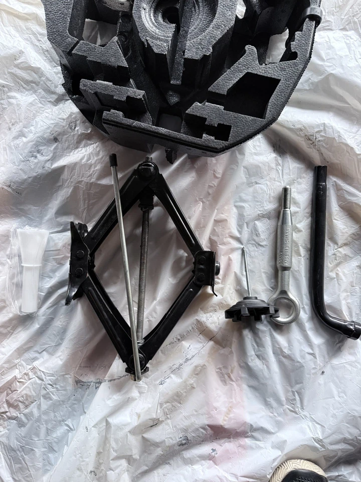 NOTRAD VOLVO XC40 XC60 XC90 S60 V60 V60 CC S90 V90 CC  Reserverad Ersatzrad 18" - Bild 3 von 4