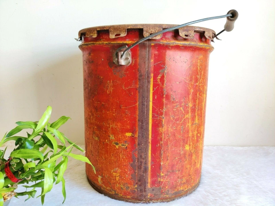 Vintage Shell Motor Oil Tin Can Bucket 5 Gallon Automobile Decorative USA TN304 - Image 3 of 4