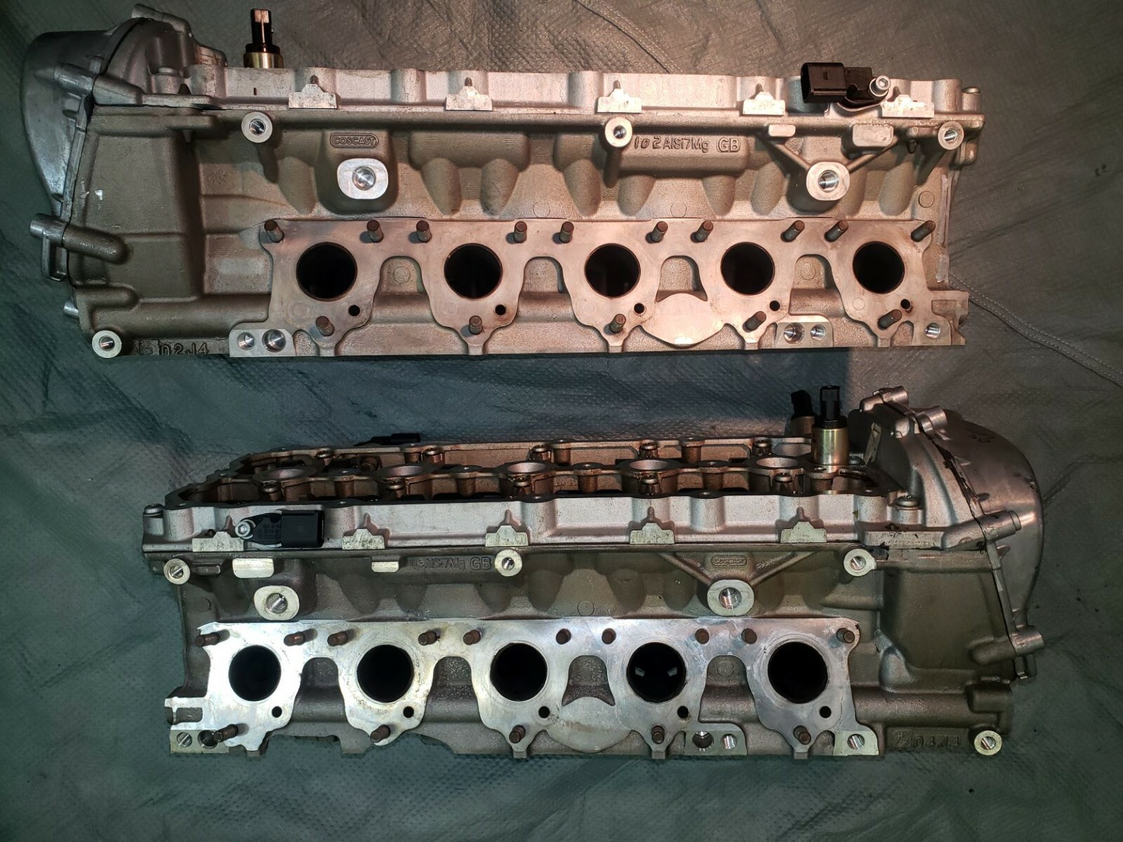 Lamborghini Gallardo  2004 cylinder head set complete with valve cover & gasket