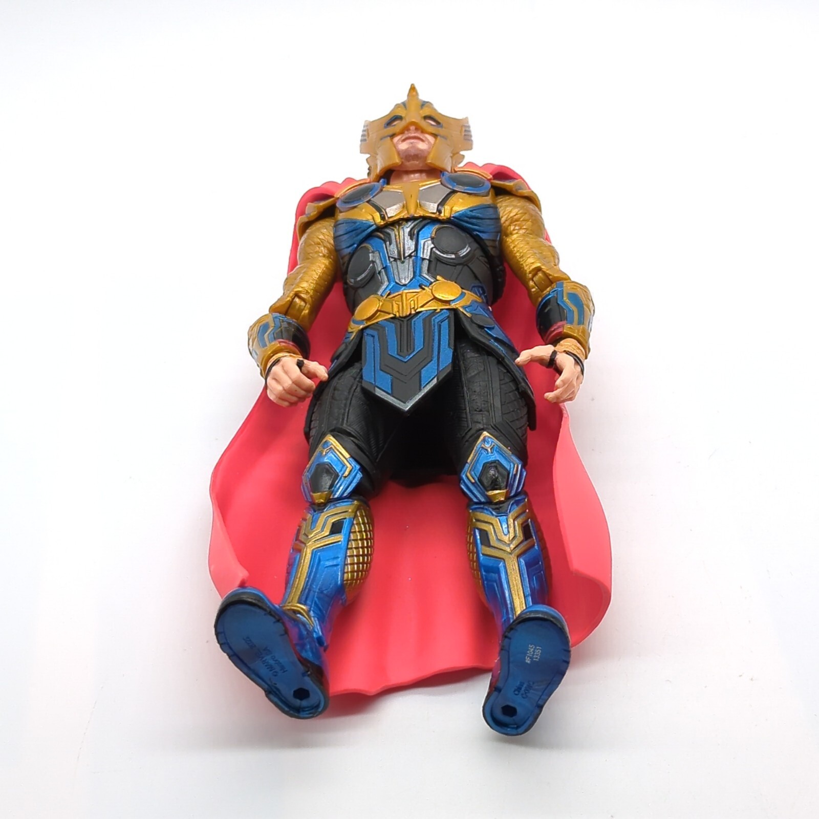 Marvel Legends Series Thor: Love and Thunder Thor Action Figure 6-inch Hasbro