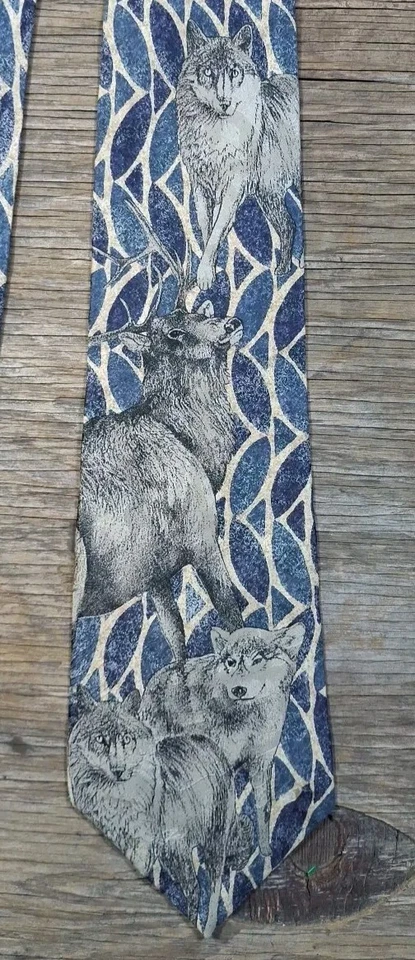 Corbata de colección años 90 especies en peligro de extinción lobo de nieve y alce naturaleza 100 % seda hecha en EE. UU. Foto 4 de 4