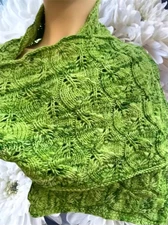 Hand Knitted 100% Wool Scarf Wrap Green Keylime Leaf Leaves Lace Outdoor Fashion