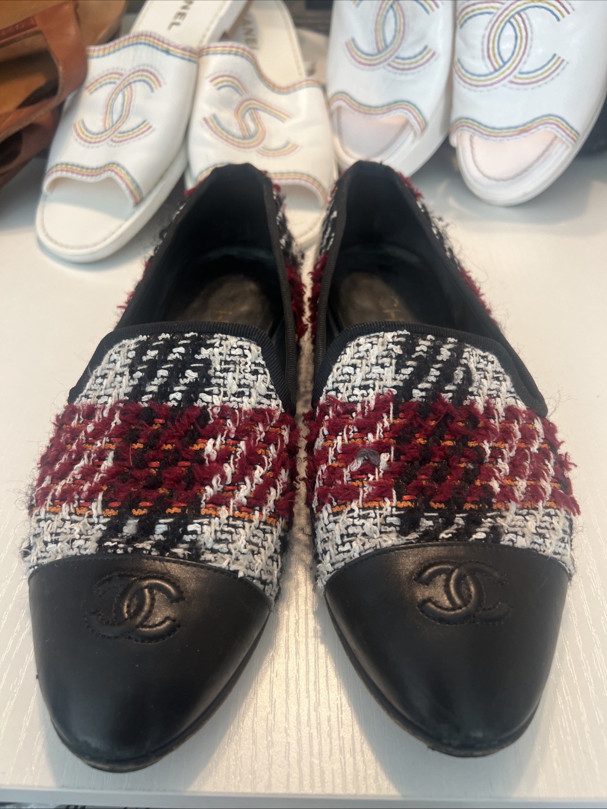 Chanel CC Logo Cap Toe Tweed Boucle Plaid Loafers Size 38.5-image