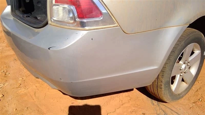 Parachoques trasero sin asistencia de estacionamiento 1 recorte de escape compatible con 06-09 FUSION 178249 Foto 3 de 4