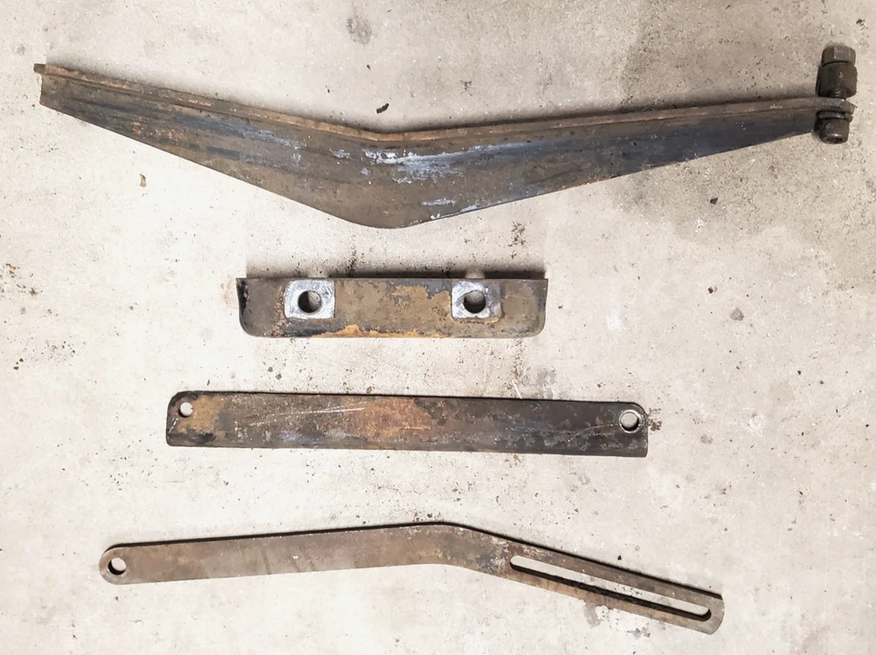 Chrysler 300/Imperial 413 1959-60 soportes de generador Foto 4 de 4