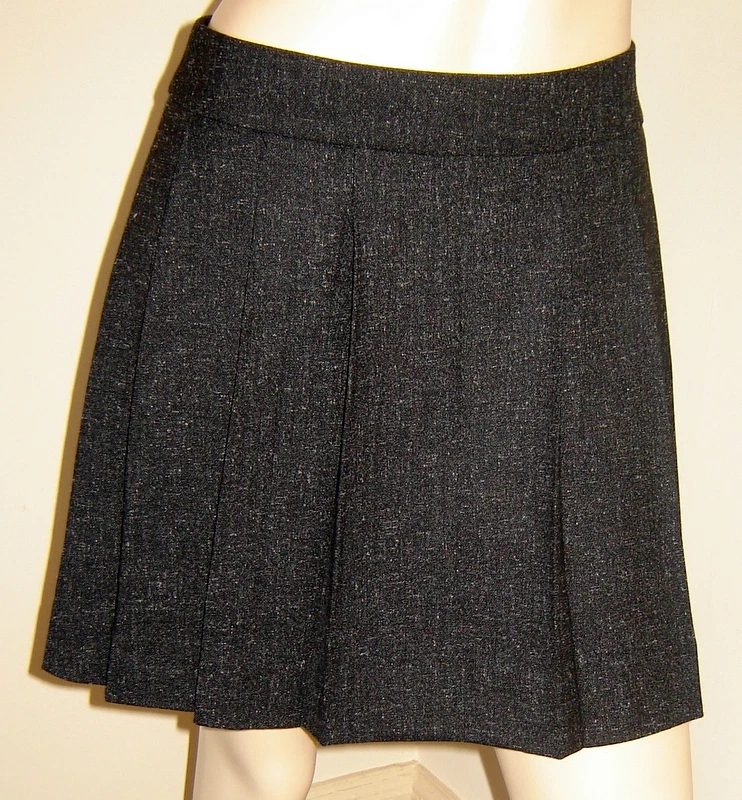 Gap black pleated shop skirt