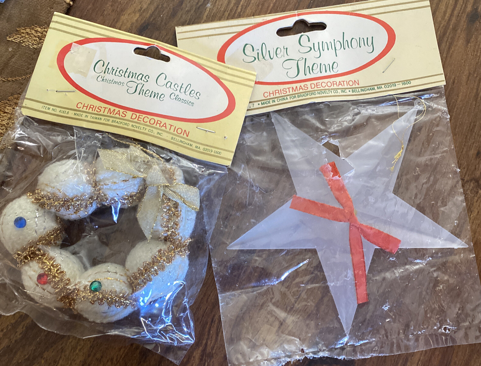 Vintage Bradford Novelty Christmas Ornaments Lot 2 NOS Star Wreath