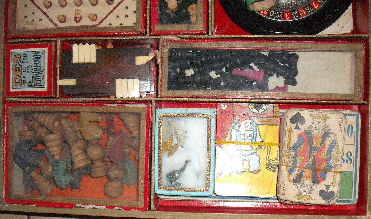 Coffret De Jeux Ancien JTR Style Art Nouveau - En Bois - Occasion Incomplet Mais Garni
