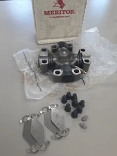 NOS U-joint Transmission to Transfer Case Drive Shaft M809 M54 SERIES 114-7205