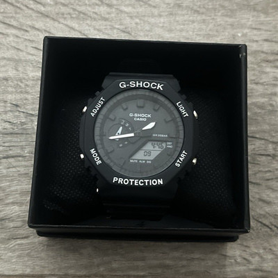 Casio G-SHOCK GA-2100 Quarz Analog/Digital Armbanduhr schwarz 200 m