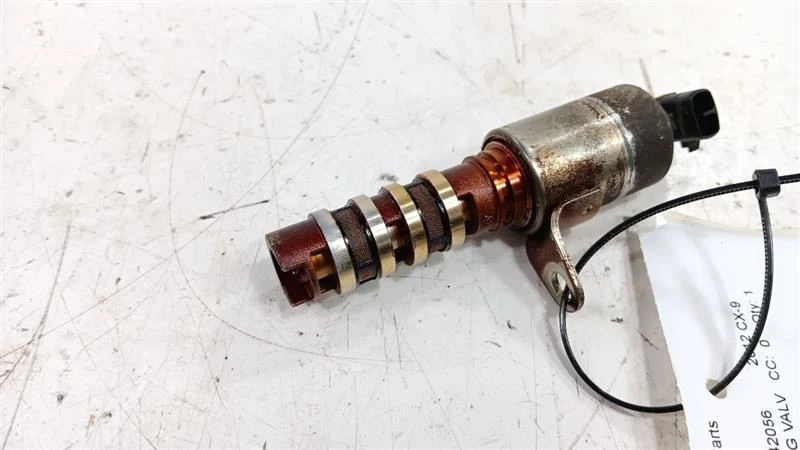 Mazda CX-9 Variable Timing Gear Oil Control Valve Solenoid Cylinder Head 2012  - Изображение 2 из 4