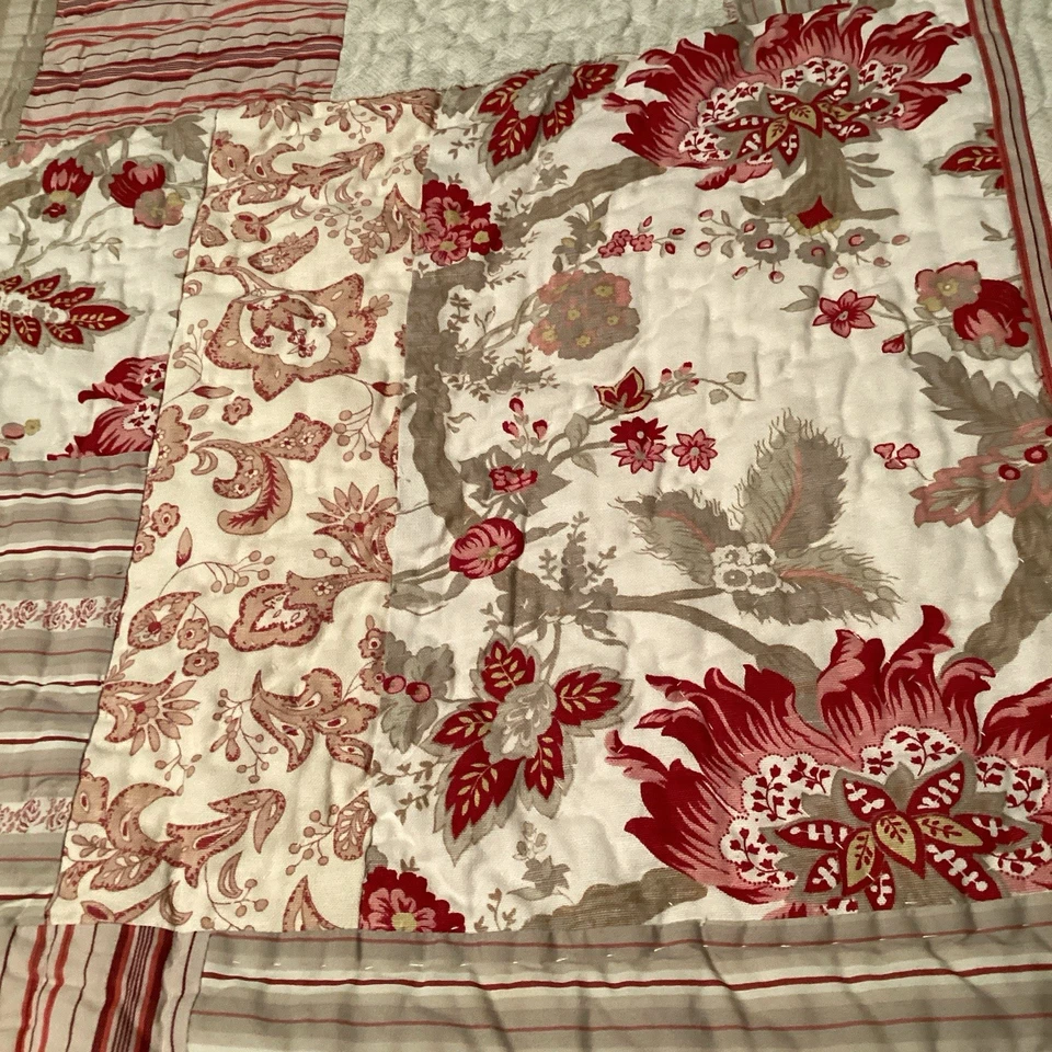 Nautica Patchwork Cotton Quilt Reversible 90x90 Queen 1 Sham Red Tan Paisley - Image 3 of 4
