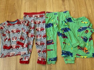 Boys M&S Pyjamas X 2 Sets Age 4 5 Years