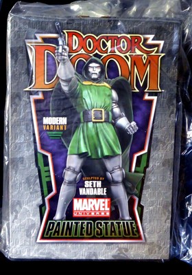 Dr. Doom Modern Variant Statue New 2010 LTD to 200 Bowen Marvel FF4 Amricons