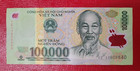 Vietnam - 100,000 Dong - 2021 - (P-122 YE11909840)