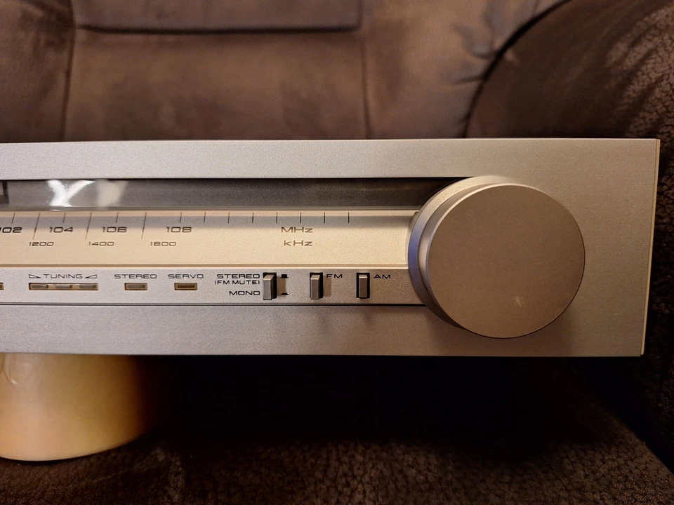 Akai AT-K02 Stereo AM FM Analog Tuner in Silber Made in Japan - Bild 4 von 4