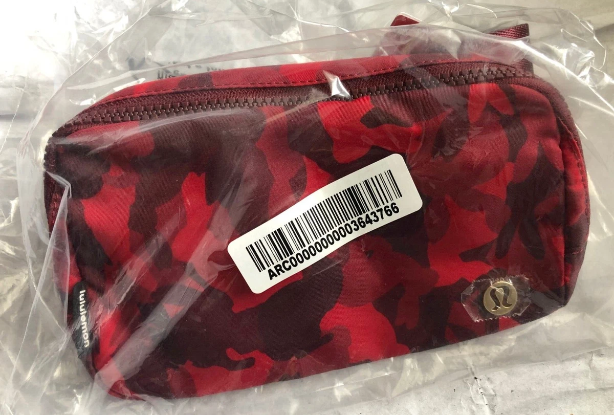 Lululemon Everywhere Belt Bag lunar new year 1L NWT operone.de