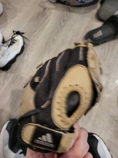 Adidas Easy Close Youth Baseball Glove, TS9500BB, 9.5 Inches