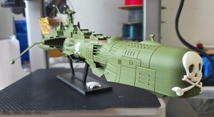 ALBATOR Vaisseau Pirate ARCADIA - Captain Harlock - VERT OLIVE