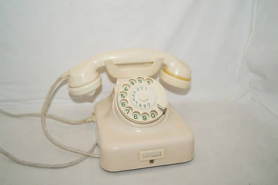 HAGENUK W49 elfenbein Bakelit 50iger Jahre Wand Tisch Wählscheiben Telefon Deko - Bild 1 von 4