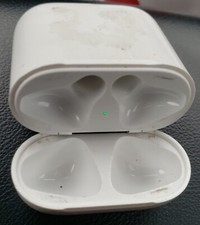      FREE SHIPPING     Authentic Apple Airpods 1st gen 2nd Charging Case ONLY