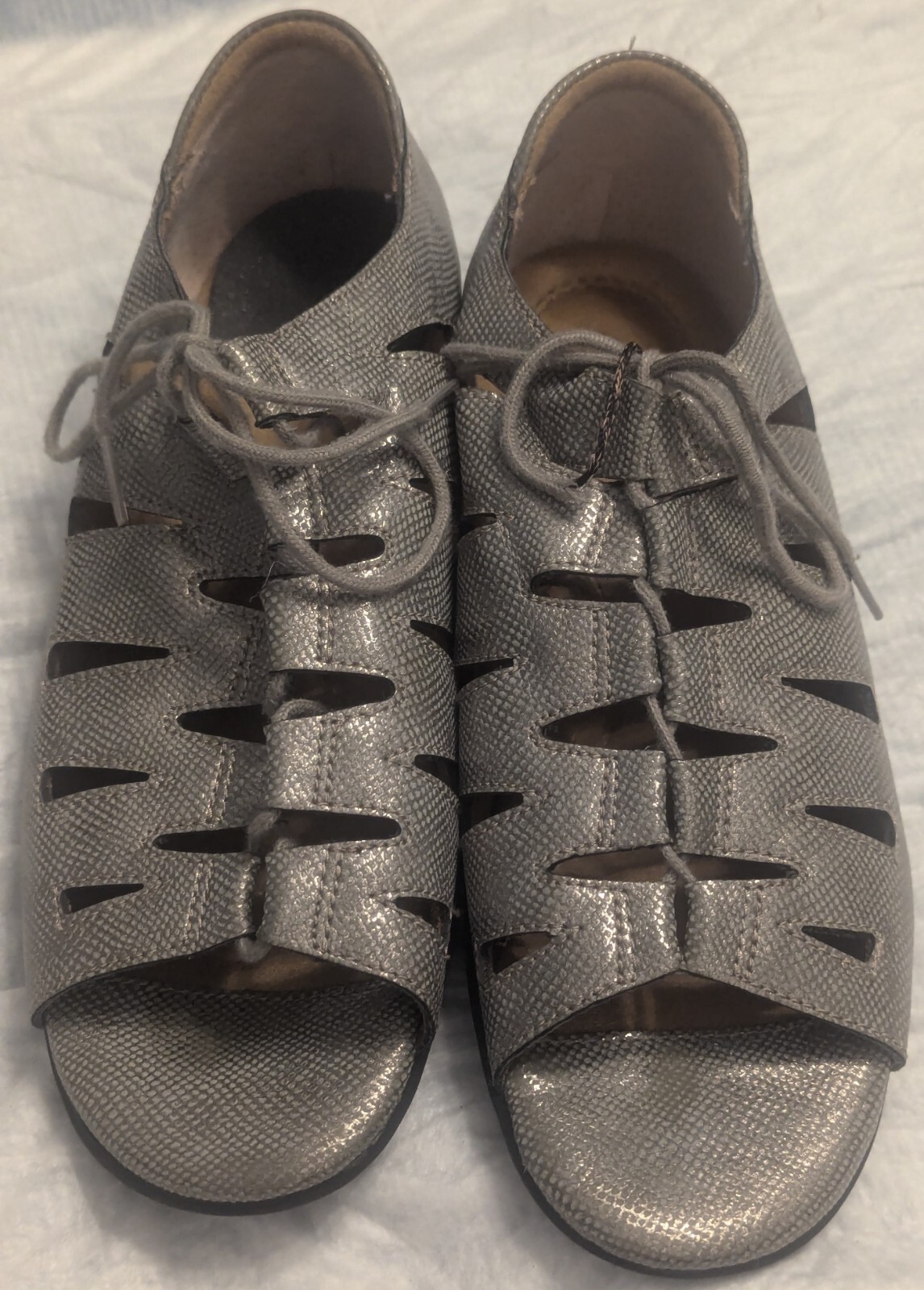 Array Beverly Silver Leather Snakeprint Peep Toe … - image 4