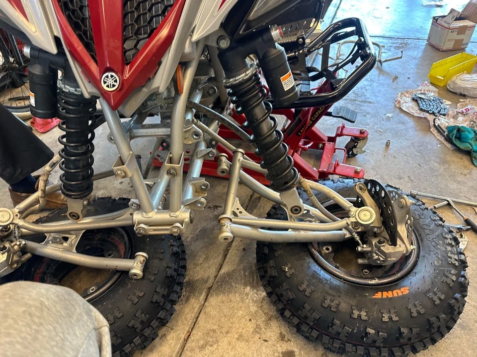 Yamaha Raptor 700R Brazos en A y Amortiguadores ATV Kit de Ampliación y Bajado Foto 3 de 4