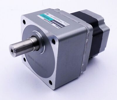 Oriental Motor BLM6300SHP-GFV 300W 3000rpm Motor + GFV6G30S i=30 Getriebe -used-