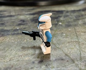 LEGO Star Wars Clone Trooper Lieutenant sw0629 Printed Legs 75085 Phase 1 Blue