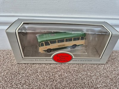 EFE 1/76 Maidstone & District Harrington Grenadier Walton-on-Naze Bus 12301