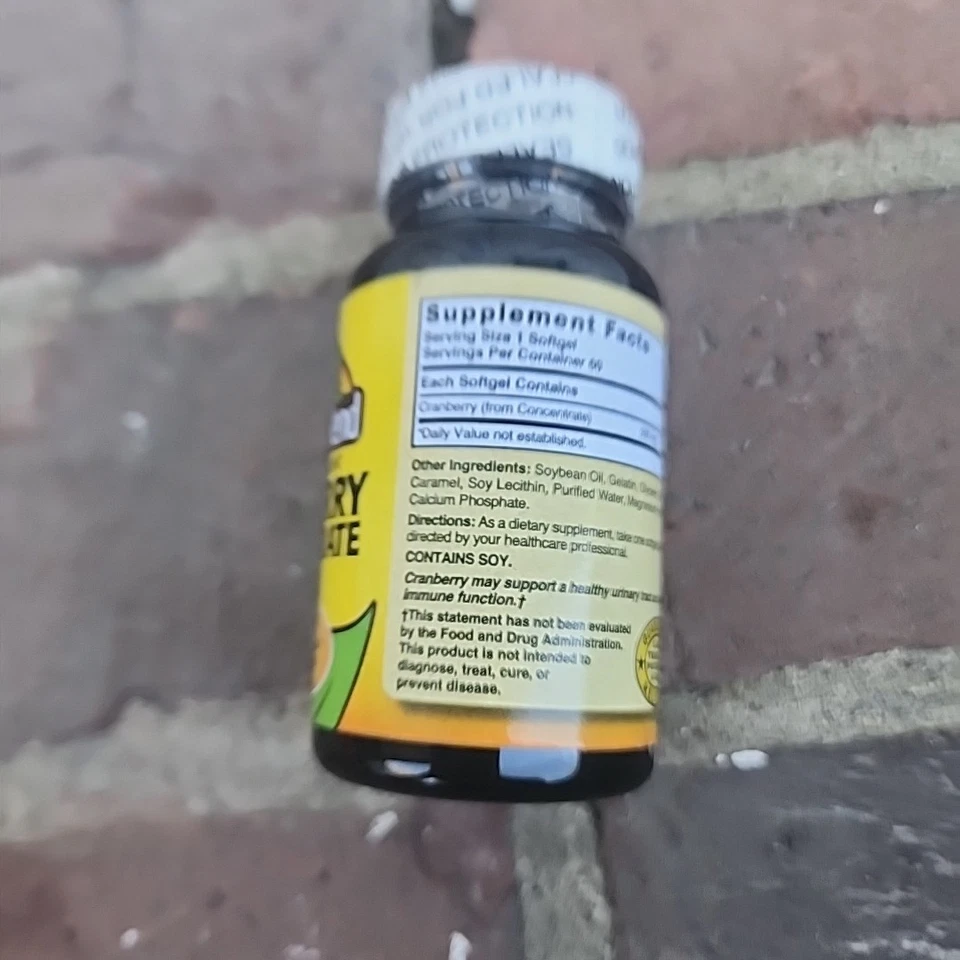 Paquete de 3 geles blandos concentrados de arándano Nature's Blend, 500 mg, 60 quilates Foto 3 de 4