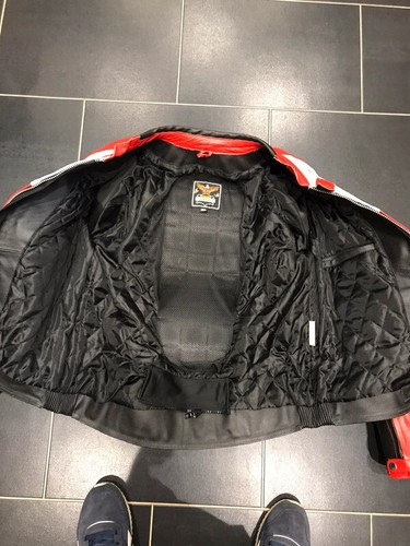 New Yamaha R1 Leather MotorBike Jacket Racing Bike Leather Jacket - Picture 4 of 4