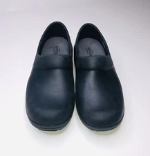 Crocs Dual Comfort Neria Clogs Women’s Size 7 Nurse Shoes Black Non-Slip