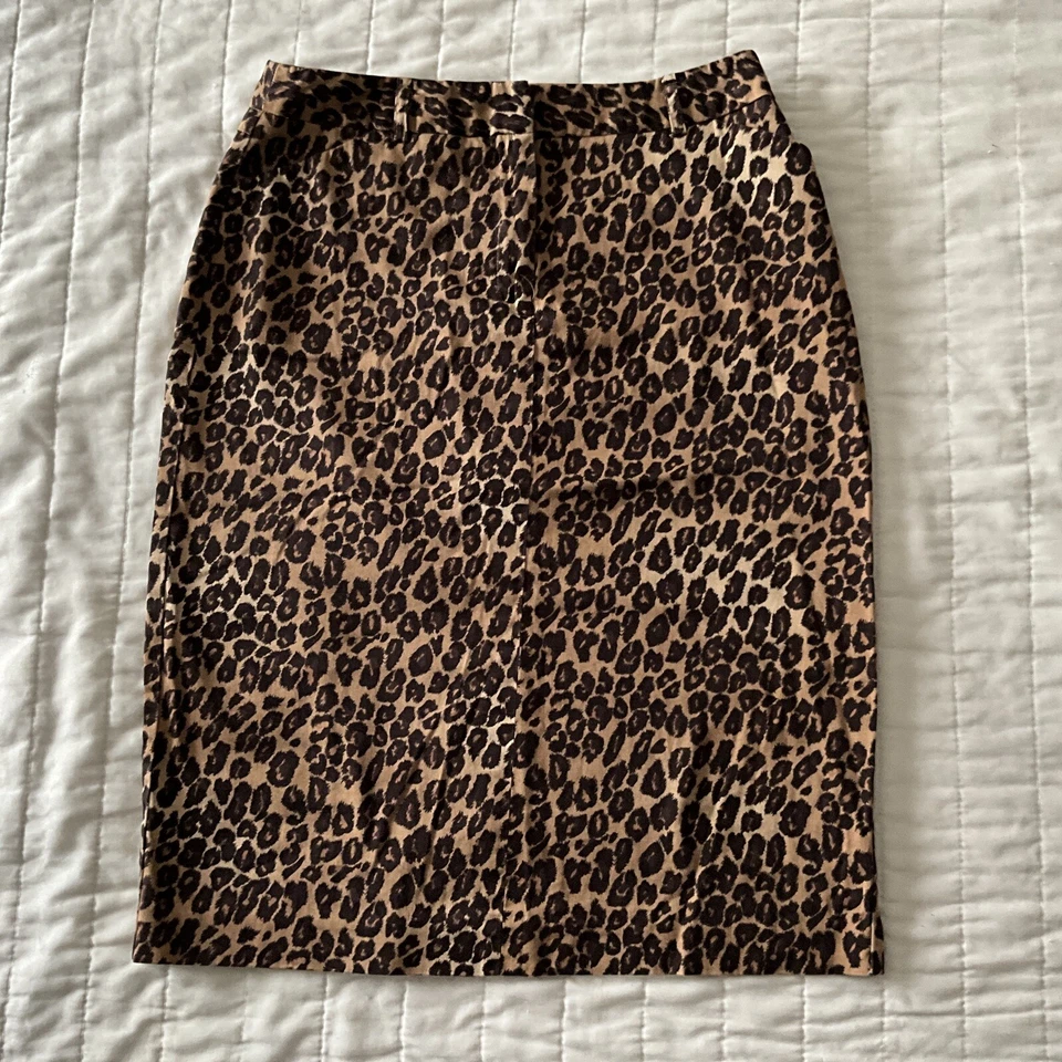 Saia East 5th feminina tamanho 4 estampa de leopardo comprimento do joelho bolsos lápis zíper - Imagem 2 de 3