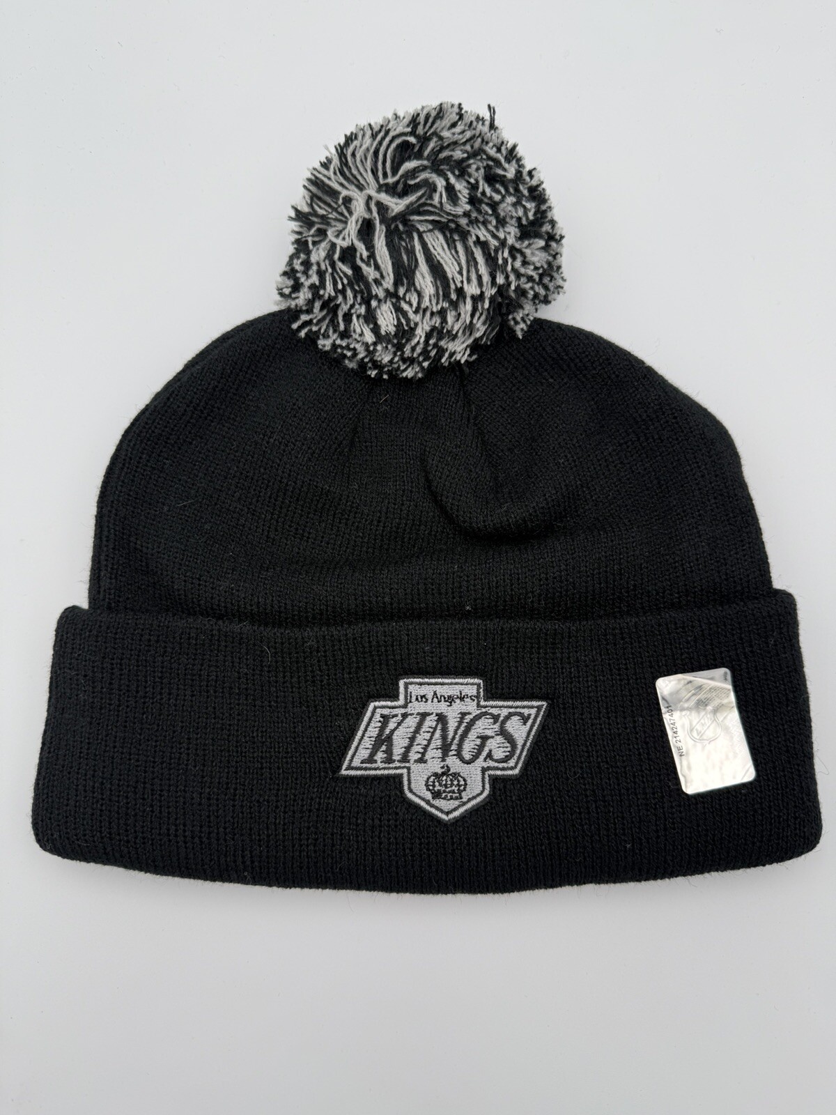 NHL Vintage Los Angeles Kings Black Cuffed Pom Knit Beanie Winter Hat
