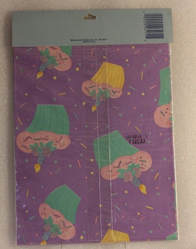 VINTAGE HALLMARK ENSEMBLE GIFT WRAPPING PAPER + 3'4"x2'6" BIRTHDAY CUPCAKE 
