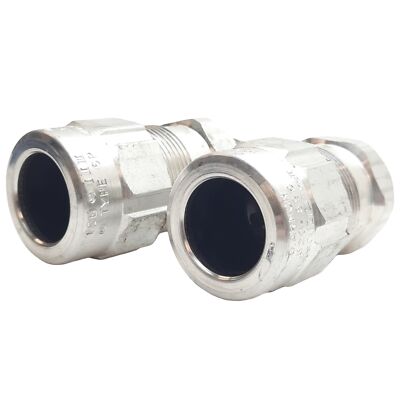 Lot of 2 Thomas & Betts STE050 Extreme Fitting 1/2 NPT, Hub Size 1/2in ...