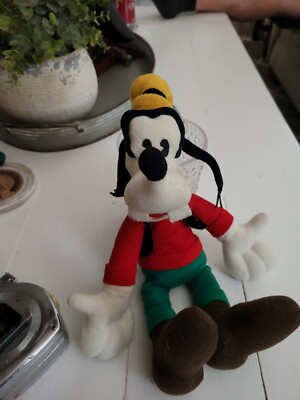 VINTAGE DISNEY GOOFY...1997 GOOD CONDITION NO RIPS OR TARES