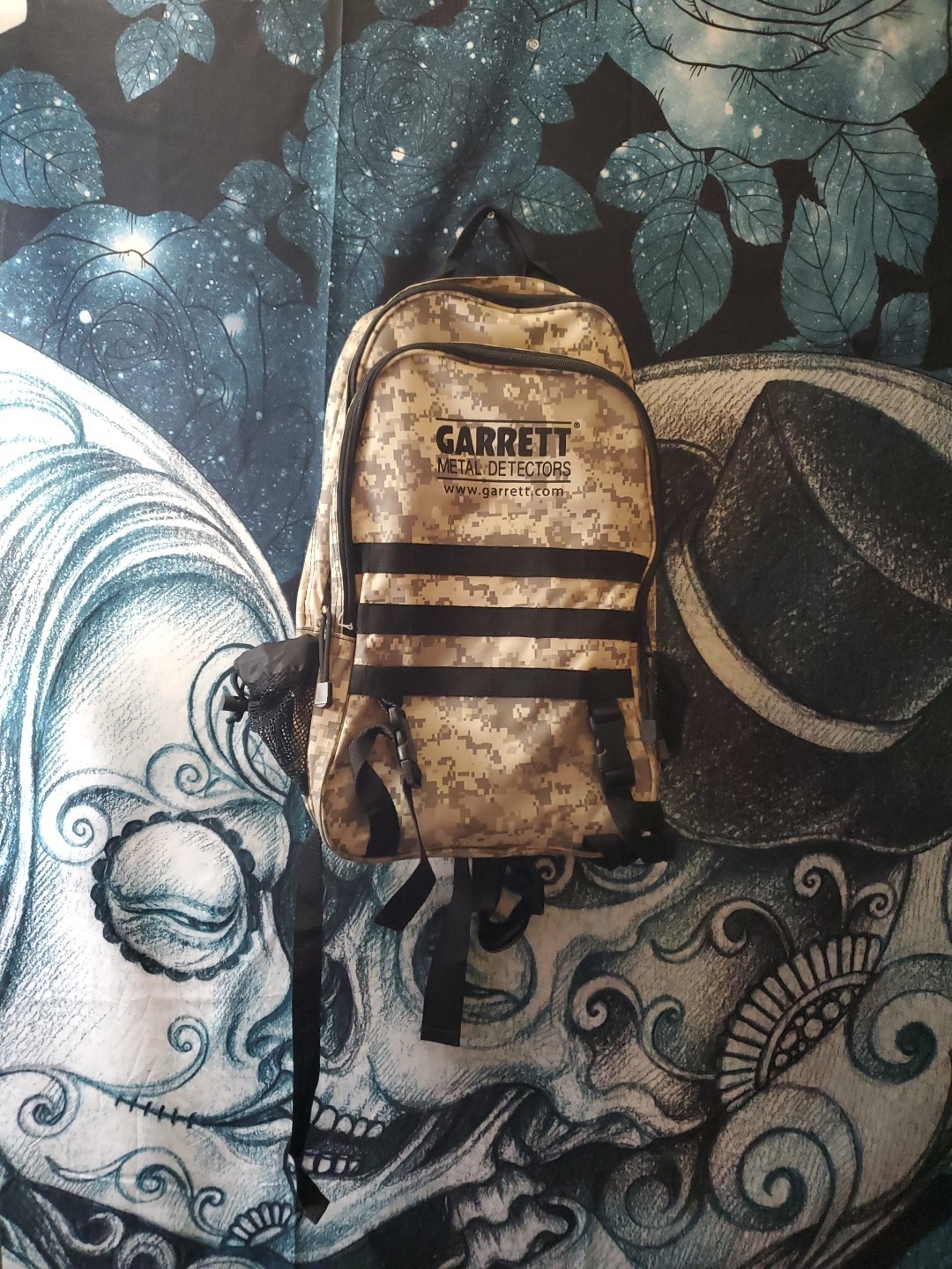 S  Camo  Backpack  Excellent Condition
