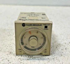 Allen-Bradley 700-HRM12TA17 SER A On Delay Timing Relay