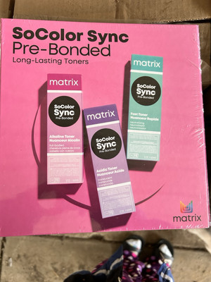 NEW Matrix SoColor Sync Pre-Bonded Color Professional Book. 
